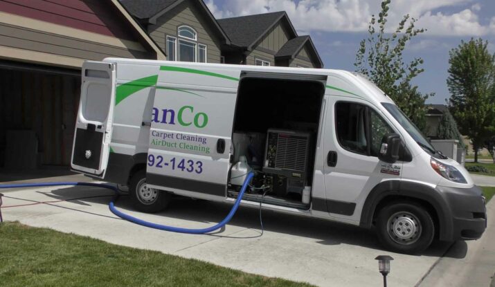 carpet cleaning truck