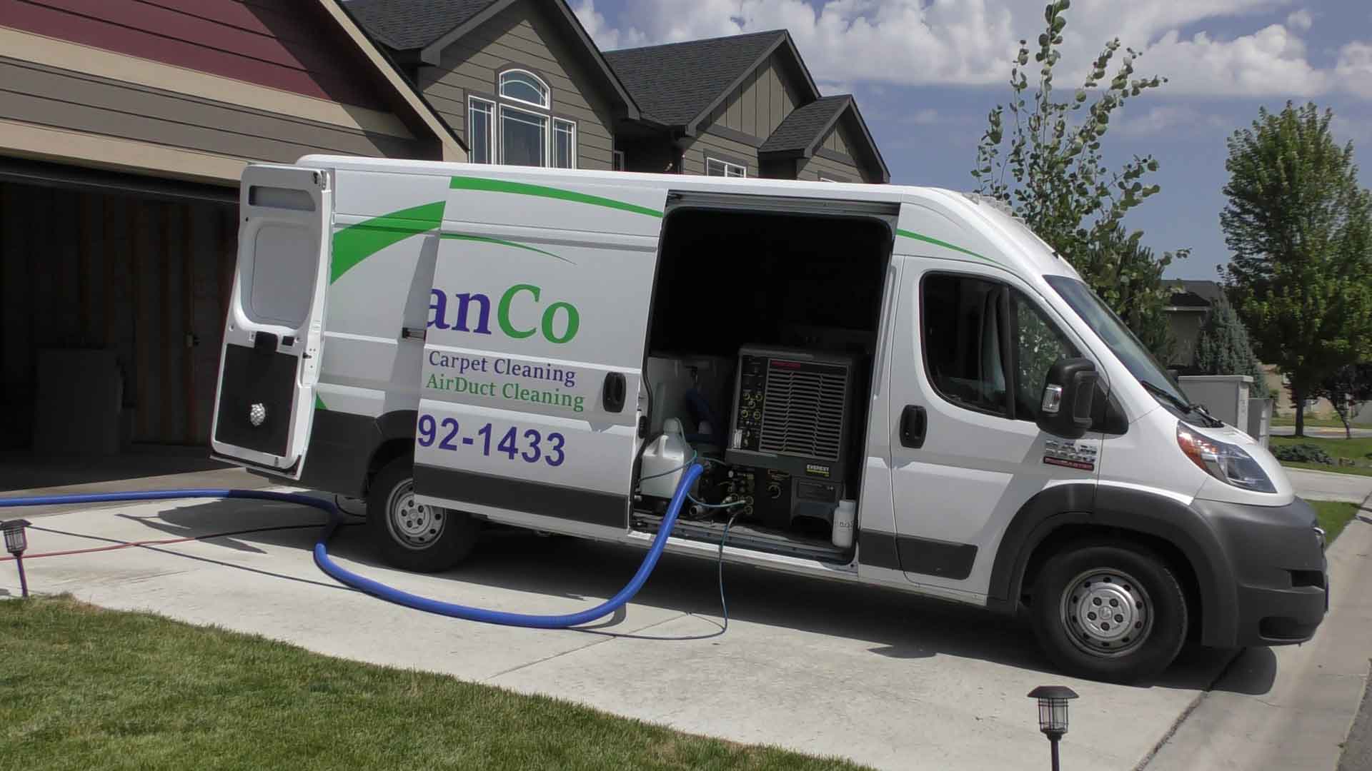 carpet cleaning truck